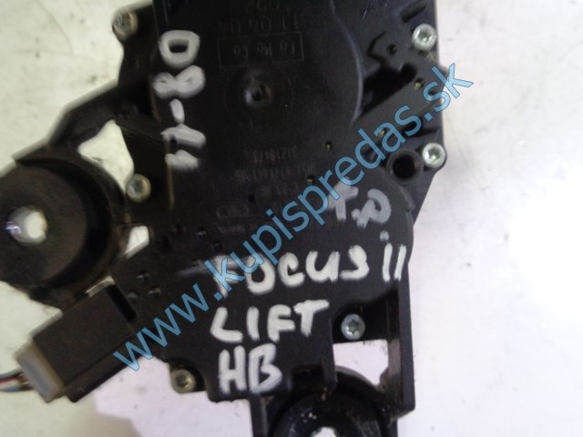 zadný motorček stierača na ford focus II HB, 31218473